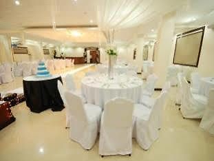La Roca Veranda Suites & Restaurant Legazpi Eksteriør billede